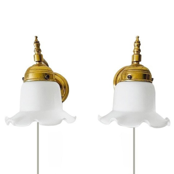 Image 1 of Set wandlampen messing melkglas Hollywood Regency 1970's