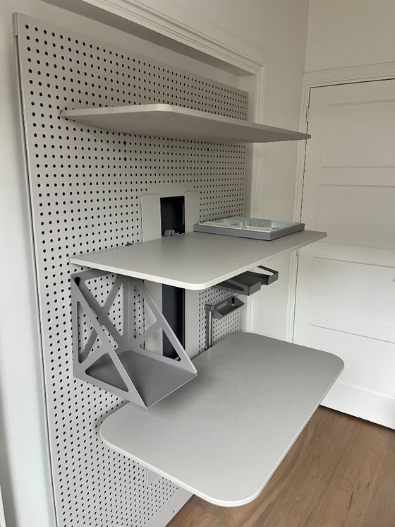 Image 1 of Vitra Ad-hoc-Monowandsystem