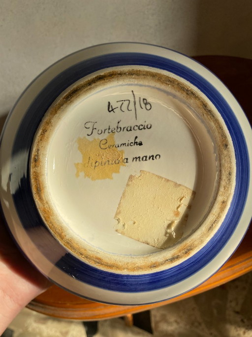 Plat de service couvert vintage Fortebraccio Ceramiche, peint à la main en bleu et blanc – Italie (photo 2 of 7)