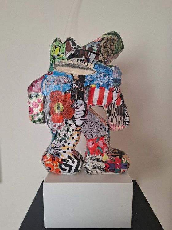 Chien iconique en collage – Sculptures, Other (photo 2 of 6)