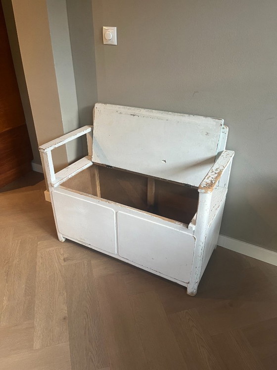 Image 1 of Vintage bench with storage space