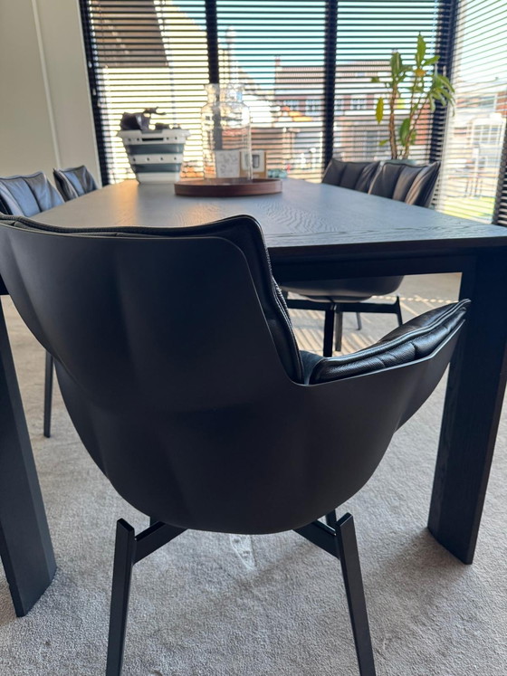 Image 1 of Chaises de salle à manger Husk B&B Italia en cuir noir