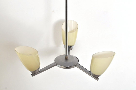 Image 1 of Lampadario vintage a tre bracci in cromo e vetro, anni '50