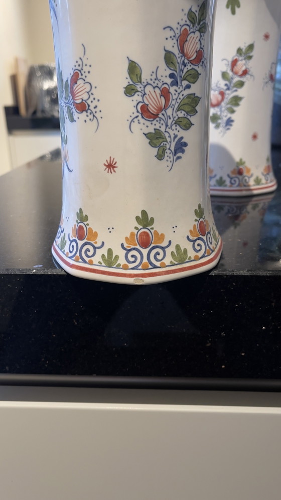 Image 1 of Wunderschönes Set polychromer Delfter Vasen