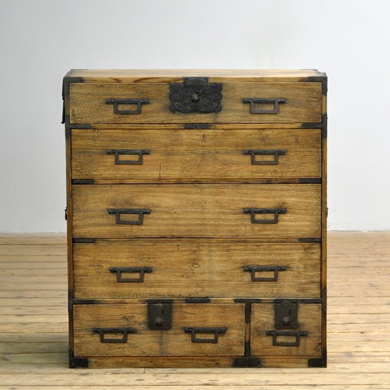 Image 1 of Commode japonaise Tansu, vers 1870