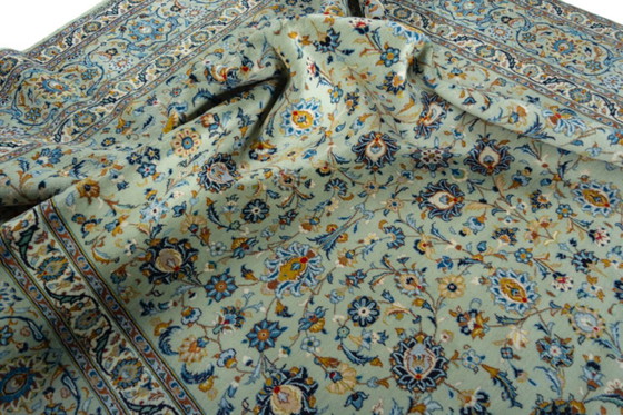 Image 1 of Perzisch tapijt - Kashan kurk 415 x 310 cm in pistachegroen
