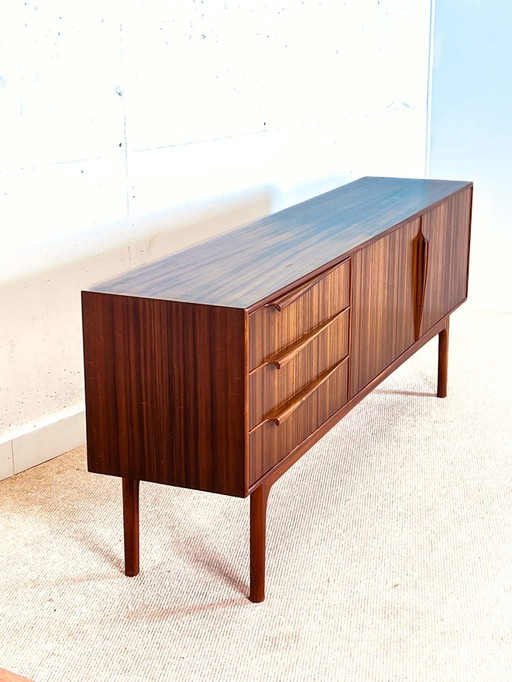 McIntosh Dressoir (Walnoot)