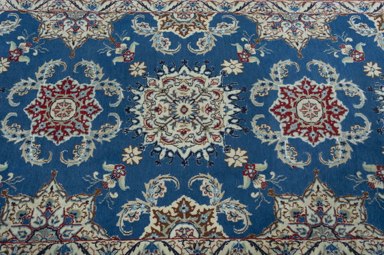 Image 1 of Handgeknoopt Perzisch tapijt - Nain 9La met zijde 380 x 93 cm - Oosters tapijt