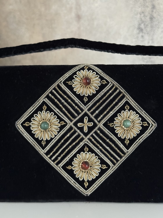 Image 1 of Fluwelen clutch met borduursels en steentjes, avondtasje met handvatten