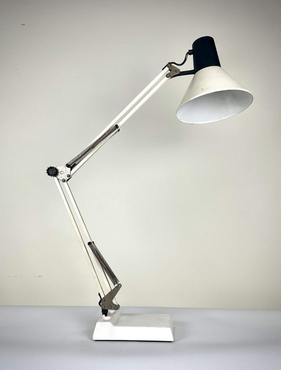 Image 1 of Pixar-style vintage articulated Massive lamp - white and black