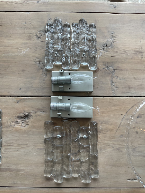 Image 1 of Lámparas de pared de cristal de hielo de Kalmar, Austria, década de 1970, juego de 2