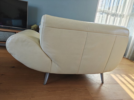 Image 1 of Sillón de diseño de cuero