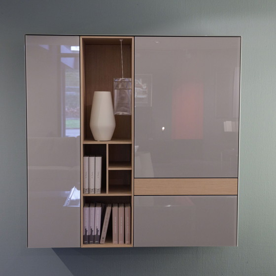 Image 1 of Spectral Ameno hangkast