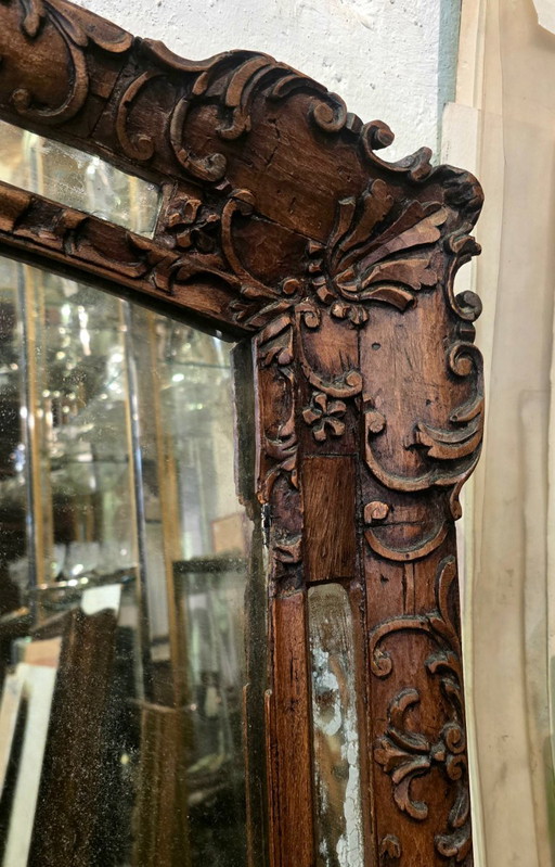 18th-century period mirror in carved wood, Louis XV style