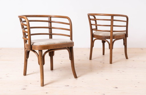 Set van 2 Thonet fauteuils, model B246, jaren 30, gerestaureerd en opnieuw gestoffeerd