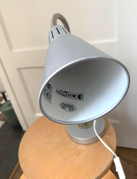 Image 1 of Lampada da scrivania IKEA KVART – grigio argento (anni '90)