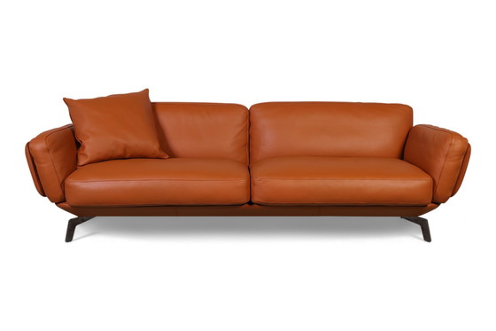 Image 1 of Nardo 3.5-seater