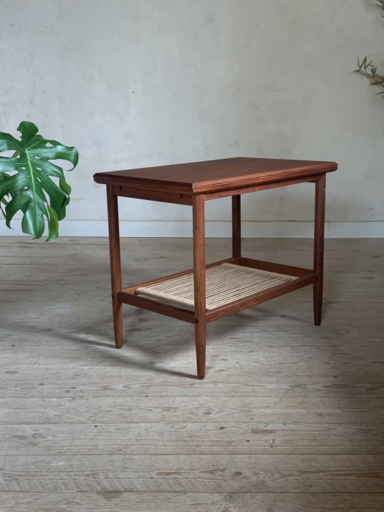 Tavolino da caffè vintage in teak e corda con portariviste. – Tavolini, Scandinavian (photo 9 of 10)