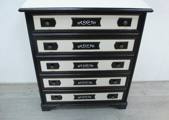 Cassettiera vintage a 5 cassetti in stile antico, bianco crema su noce scuro. – Cassettiere, Wood (photo 4 of 5)