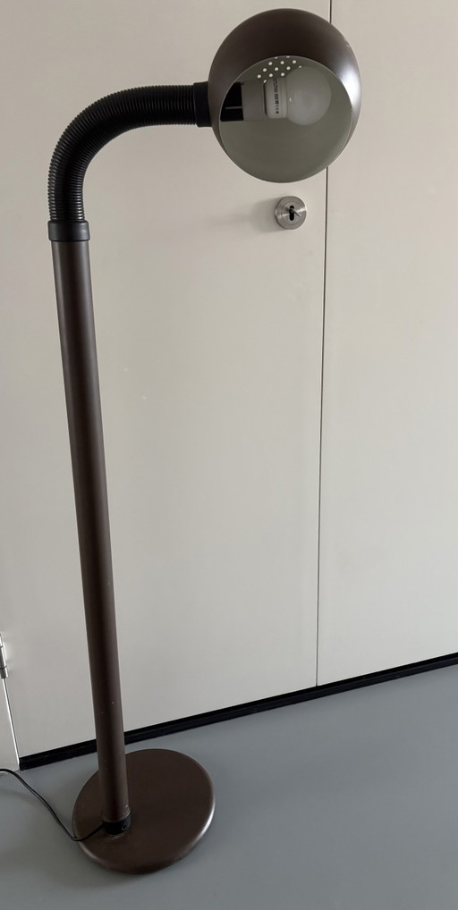 Vrieland 1980s floor lamp