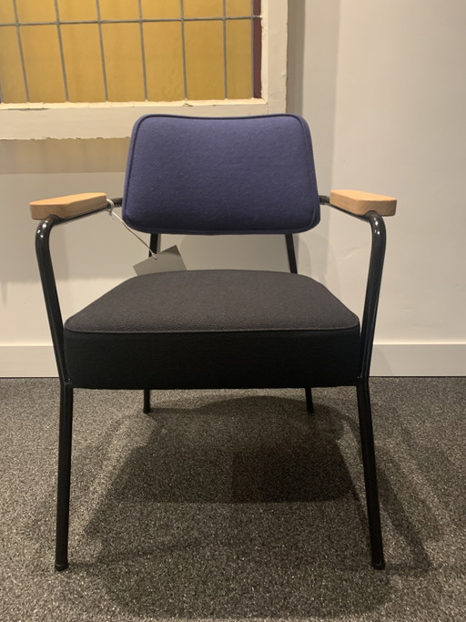 Poltrona Vitra Jean Prouvé