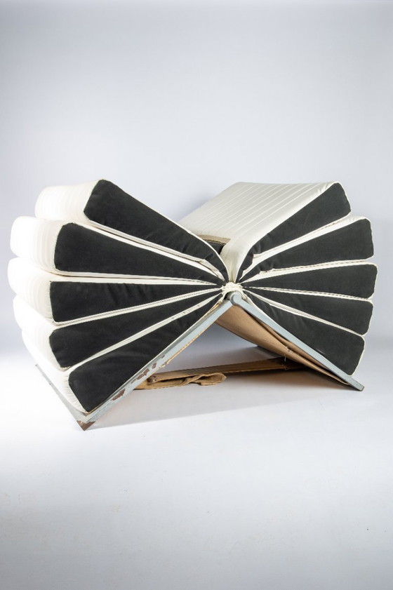 Image 1 of Sedia 'Libro' di Gianni Pareschi, Grupo Dam per Busnelli, Italia anni '70