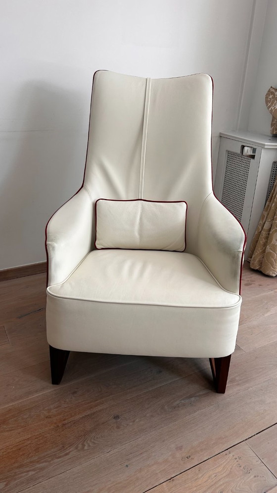 Image 1 of Fauteuil à oreilles Giorgetti Mobius