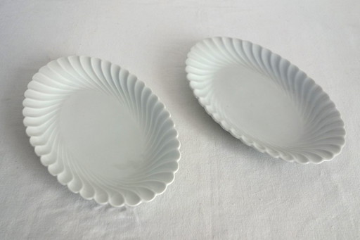 Set of 2 Haviland twisted white porcelain Limoges dishes