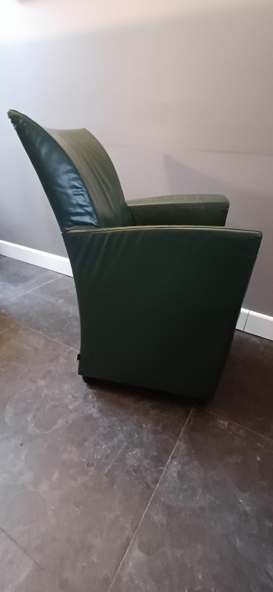 Image 1 of Montis Sting 4x