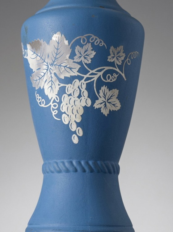 Petit vase en verre ambré revêtu de bleu – Décor de vigne – 14 cm – Glass (photo 7 of 9)