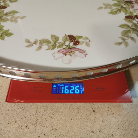 Image 1 of ANTICO VASSOIO MODERNISTA IN PORCELLANA E METALLO