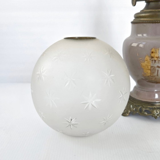 Image 1 of Antieke elektrische petroleumlamp, eind 19e eeuw, keramiek, brons en glas.