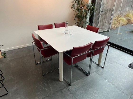 Image 1 of Pastoe Jan De Bouvrie eetkamertafel 135x135 wit.