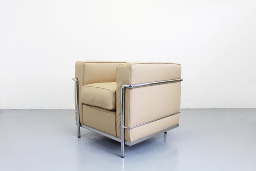 Lc2 Chair Le Corbusier Beige Leather Cassina, Charlotte Perriand Seats