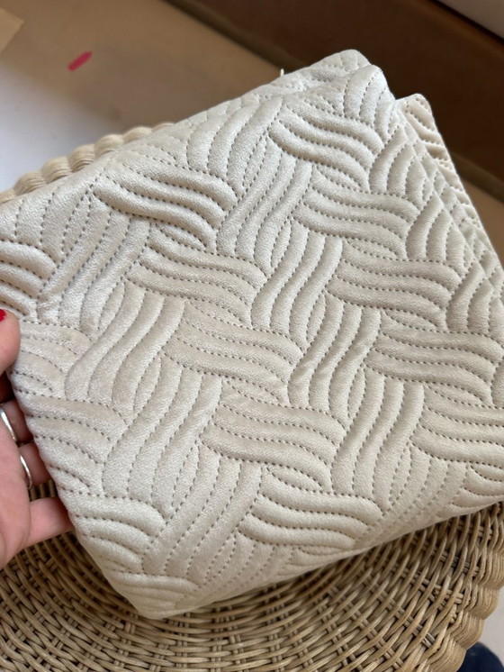 Image 1 of  Elegant 50 x 50 cm square cushion in cream fabric