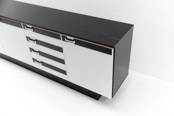 Image 1 of Credenza Space Age in bianco e nero, anni '60