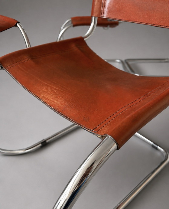 Image 1 of 4 sedie vintage MR10 di Mies van der Rohe per Fasem, Italia