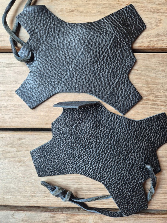 Modern Black Sofa Set Made of Solid Buffalo Leather – Rivet Lozano - Miura (photo 3 of 8)