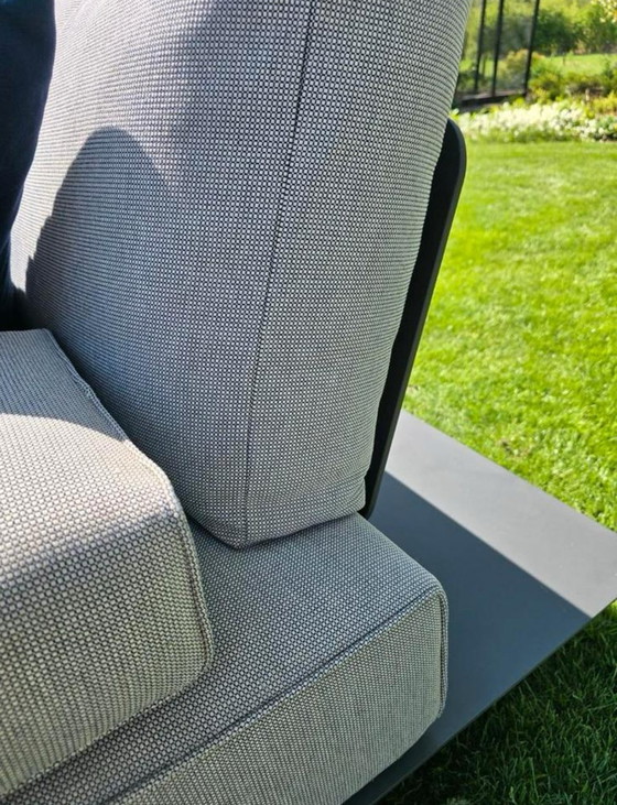 Image 1 of Set completo di divani, sedie, tavolo e braccioli Manutti Air Lounge modulari