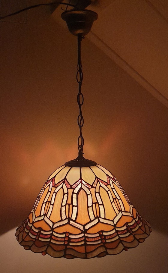Grande lampada a sospensione in vetro colorato/Tiffany, Belgio – Massive, Lampade a sospensione, Glass (photo 3 of 35)