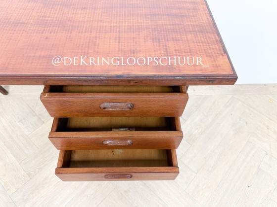 Image 1 of Vintage teakhouten scandinavisch bureau Deens design