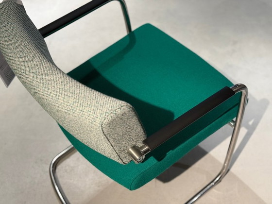 Image 1 of Ensemble de salle à manger Trump / Duck / Jive