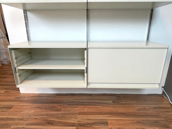 Image 1 of Conception du système d'étagères Vitsoe SDR 606 de Dieter Rams