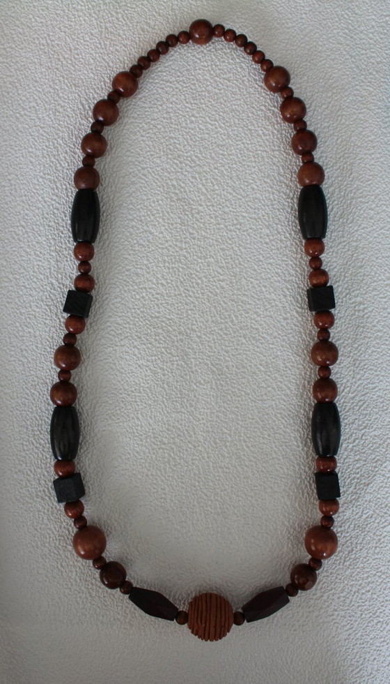 Image 1 of Lange ketting van natuurlijke houten kralen, bruin, handgemaakt, uniek stuk