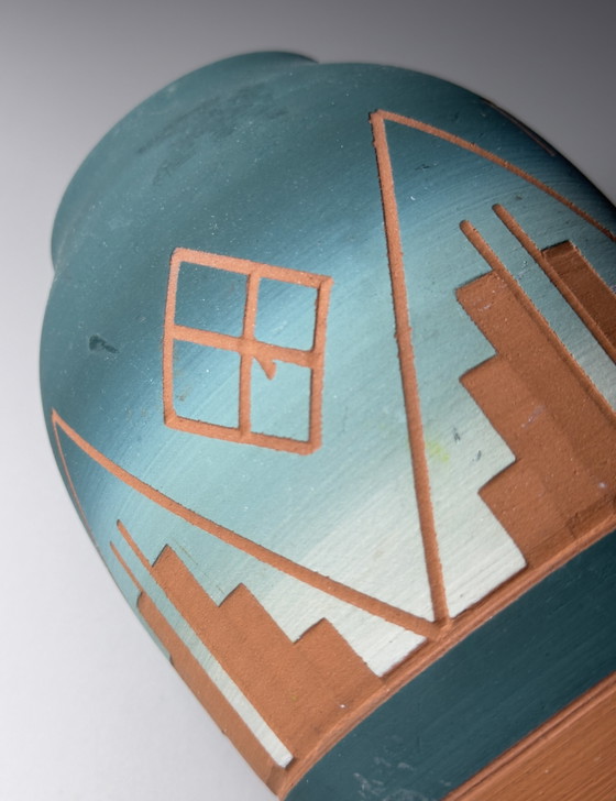 Image 1 of Vintage Native American Sioux Pottery Vase | Handcrafted Terracotta Art