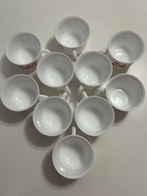 Image 1 of 10 vintage Arcopal France “Lotus” kopjes 