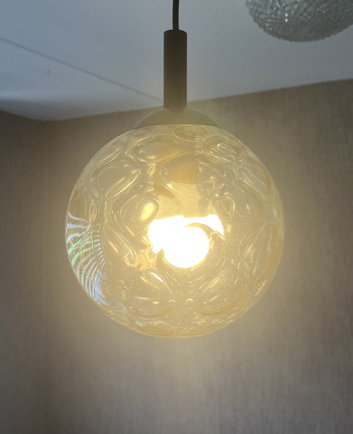 2x lampes de plafond à boule en verre vintage 1970