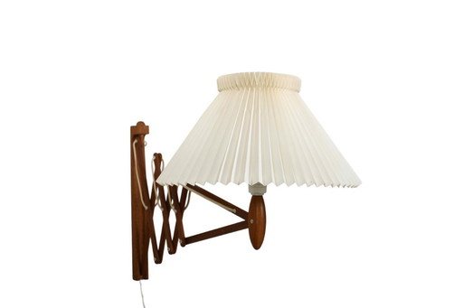 Lámpara de pared de tijera Le Klint modelo 332 de Erik Hansen