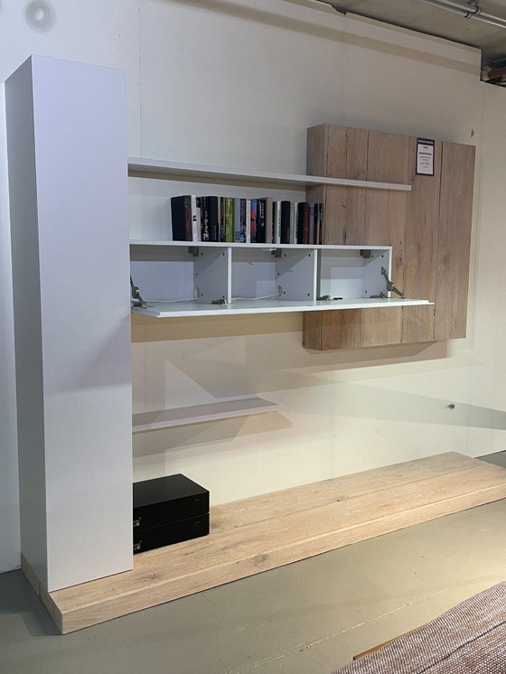 Image 1 of Salta il mobile da parete Gero Wall