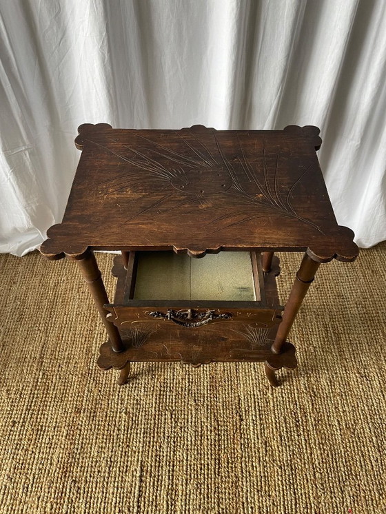 Image 1 of Geschnitzter Beistelltisch aus Holz im Jugendstil, Frankreich, frühes 20. Jahrhundert